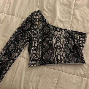 Off the shoulder tops